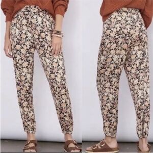 Anthropologie Diandra Pleated Floral Jogger Pants High Rise Size 4